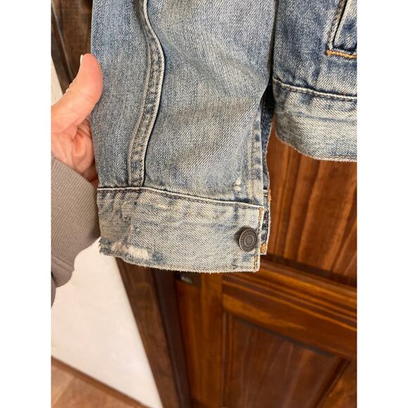Lucky Brand embroidered American flag, distressed, denim, trucker jacket, medium - Picture 3 of 5